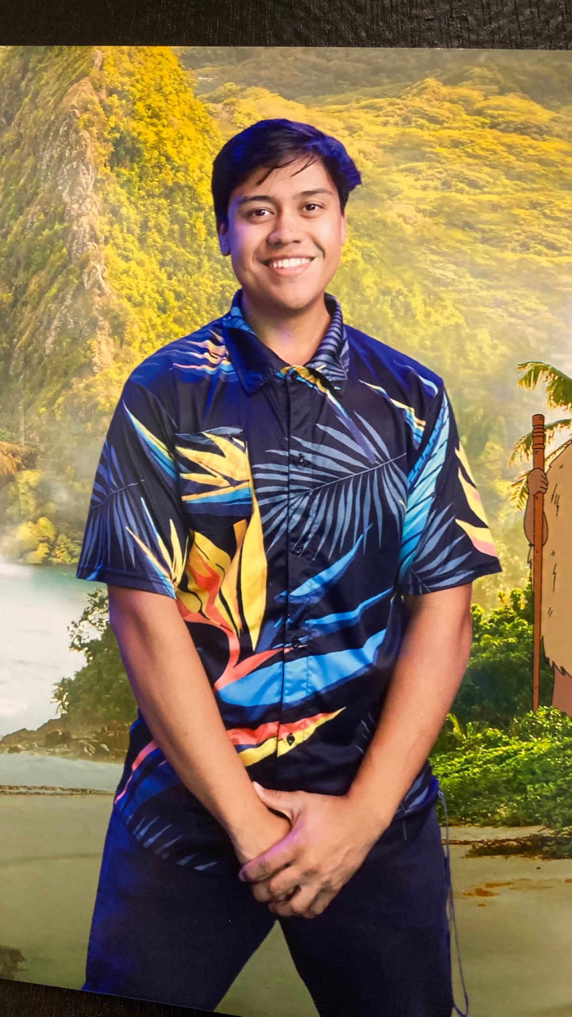 Meet Jacob Agard, a 22-year-old ride technician for Flight of Aloha. Born in Honolulu and raised right here in Kailua-Kona, Jacob is a proud graduate of Kealakehe High School. In addition to his work with us, he's a skilled live audio engineer with a deep passion for music. When he’s not keeping the ride running smoothly, Jacob enjoys writing and playing music. He’s a multi-instrumentalist, fluent on the guitar, drums, bass, and ukulele. His favorite music genres? A unique mix of metal and island reggae.